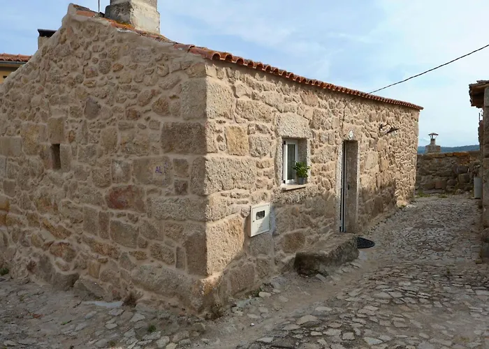 Casinha Das Portas Holiday home Castelo Bom